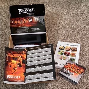 EUC: INSANITY 60 day Workout DVDs Kit
